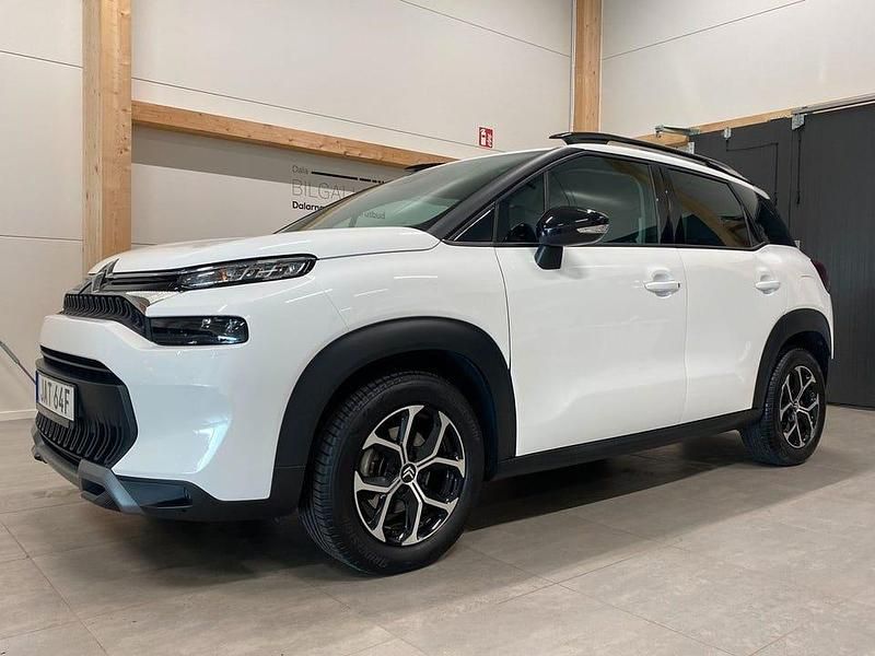 Vit Begagnad 2024 Citroën C3 Aircross PureTech SUV | 174 900 kr (Marknadspris) - Bild 1/4