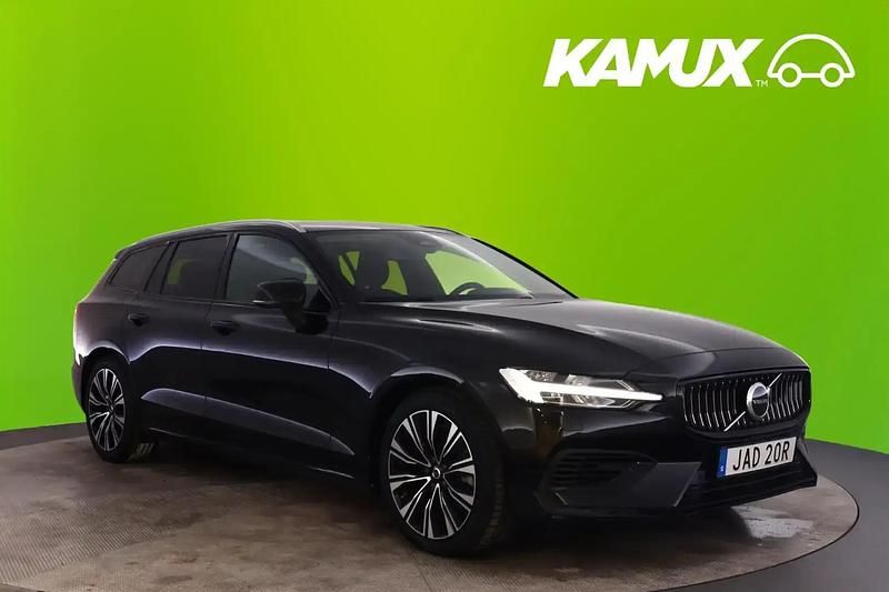 Begagnad Volvo V60 Core 351 HK (258 kW) 2023 Svart Kombi