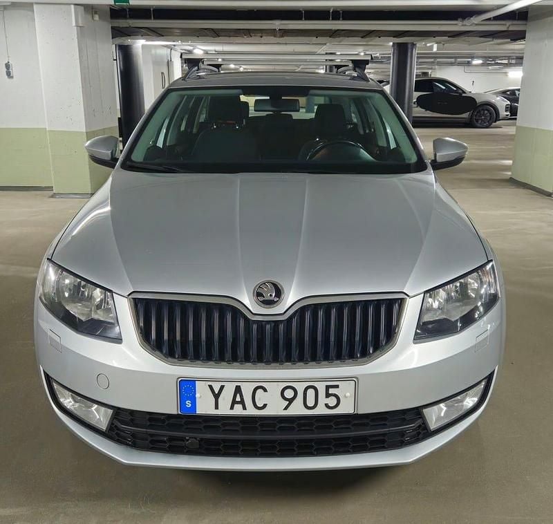 Begagnad 2016 Skoda Octavia GreenLine Kombi | 83 500 kr (Marknadspris) - Bild 1/4