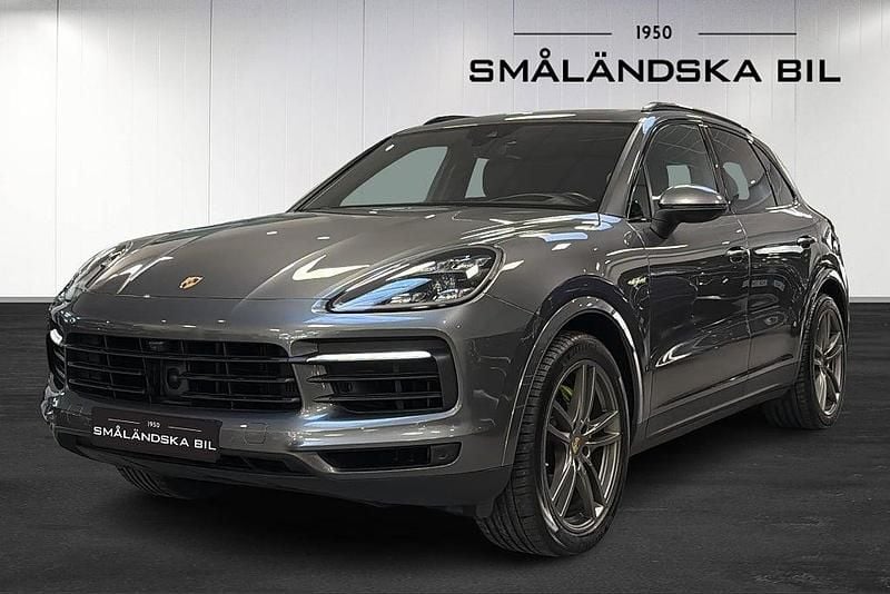 Begagnad Porsche Cayenne 340 HK (250 kW) 2022 Grå SUV