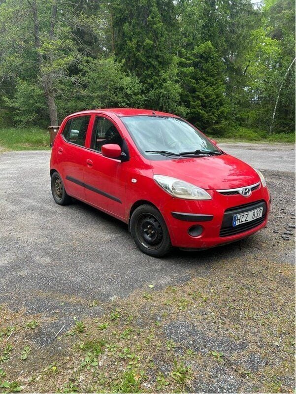 Röd Begagnad 2009 Hyundai i10 Halvkombi | 15 000 kr (Bra pris) - Bild 1/4