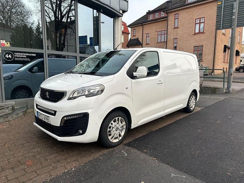 Vit Begagnad 2020 Peugeot Expert Van | 154 900 kr (Marknadspris) - Bild 1/4