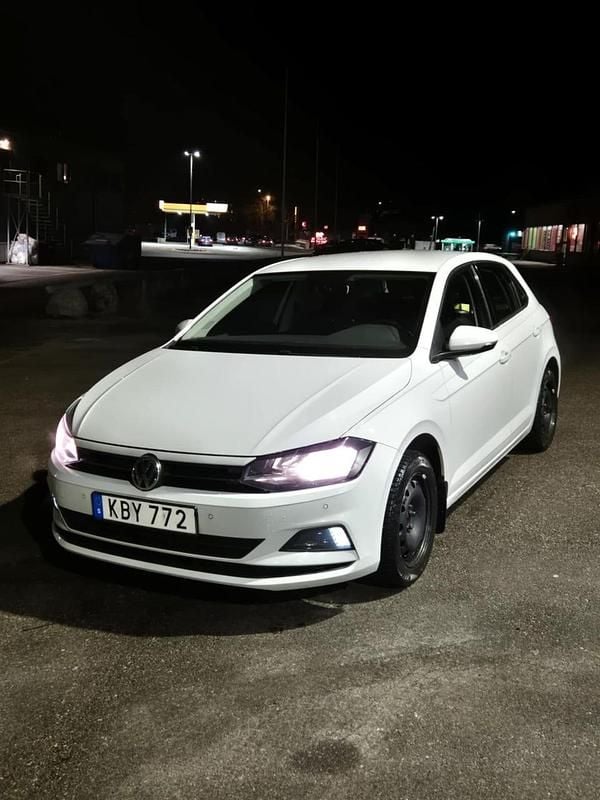 Begagnad 2018 VW Polo Halvkombi | 109 000 kr (Bra pris) - Bild 1/4