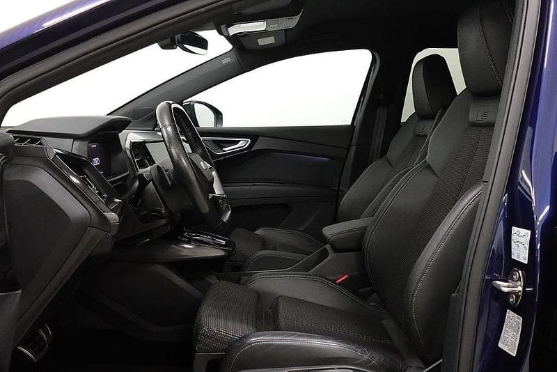 Begagnad Audi Q4 e-tron S-Line 219 kW (299 HK) 2021 Blå SUV