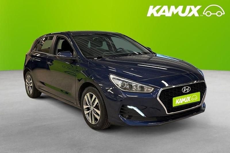 Begagnad Hyundai i30 Trend 140 HK (102 kW) 2019 Blå Halvkombi