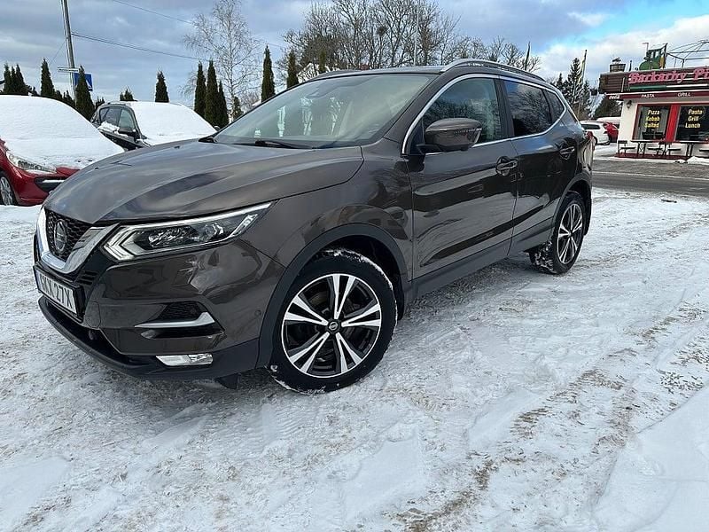 Brun Begagnad 2019 Nissan Qashqai SUV | 169 700 kr (Marknadspris) - Bild 1/4