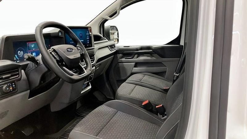 Ny Ford Transit Custom Trend 136 HK (100 kW) 2025 Vit Van