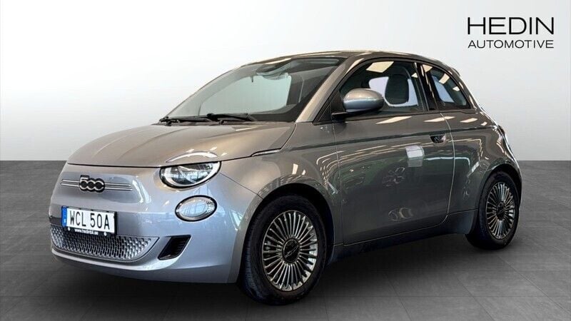 Grå (grey) Begagnad 2021 Fiat 500e Icon Halvkombi | 144 900 kr (Superpris) - Bild 1/4
