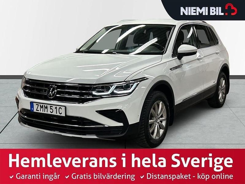 Vit Begagnad 2021 VW Tiguan S SUV | 289 900 kr (Bra pris) - Bild 1/3