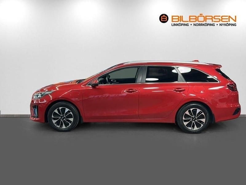 Begagnad Kia Ceed Sportswagon Advance 141 HK (103 kW) 2020 Röd Kombi