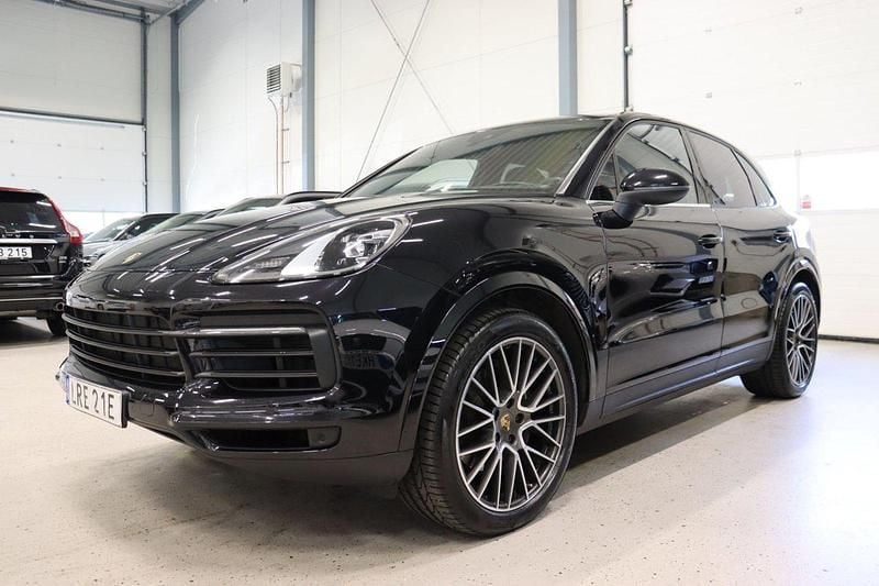 Svart Begagnad 2019 Porsche Cayenne SUV | 528 700 kr (Bra pris) - Bild 1/4