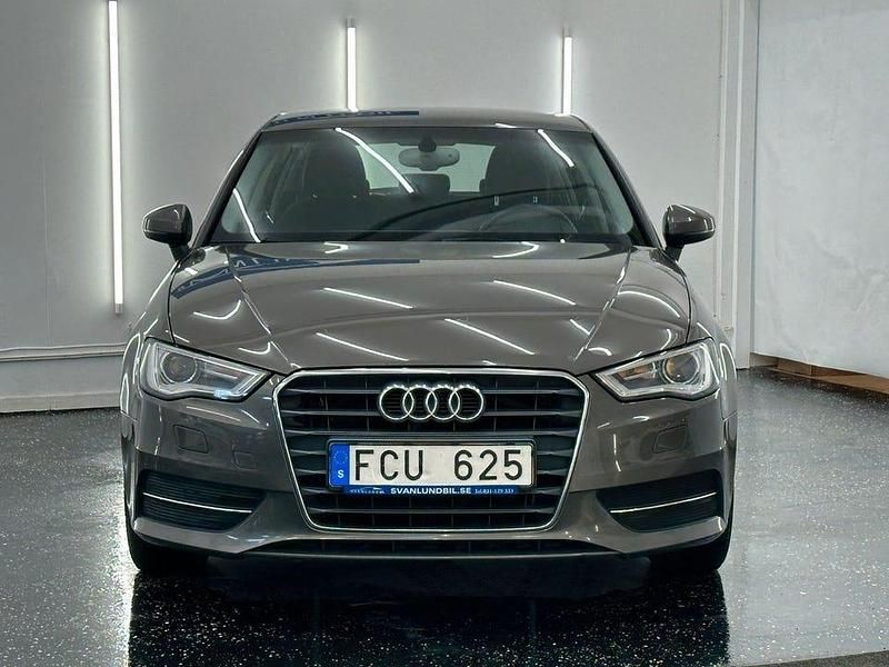 Begagnad Audi A3 150 HK (110 kW) 2014 Grå