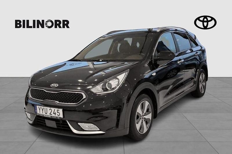 Svart Begagnad 2017 Kia Niro Advance SUV | 159 900 kr (Marknadspris) - Bild 1/4