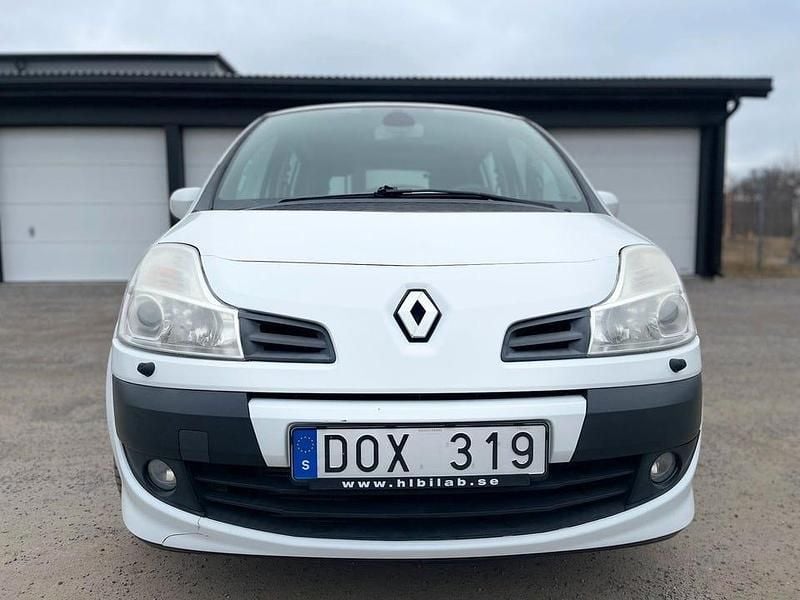 Begagnad Renault Modus 101 HK (74 kW) 2010 Vit Minibuss