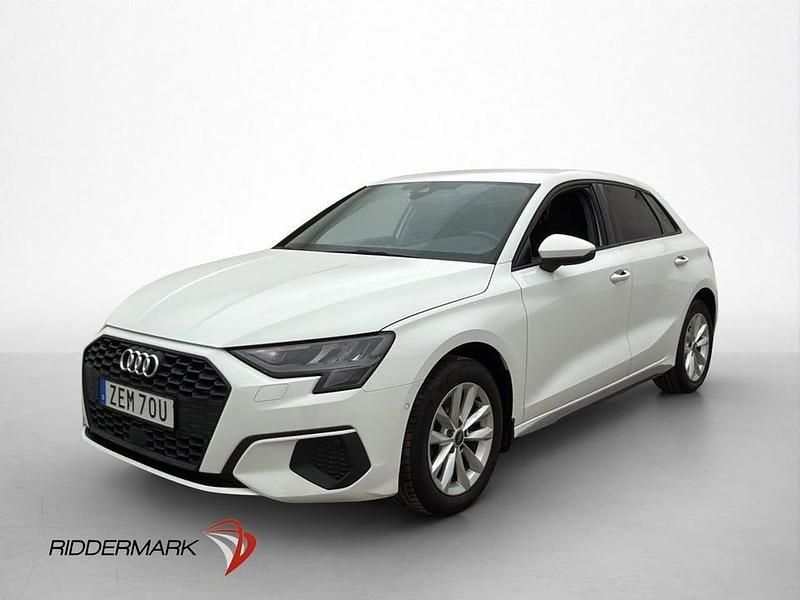 Begagnad Audi A3 Proline 150 HK (110 kW) 2023 Vit Sedan