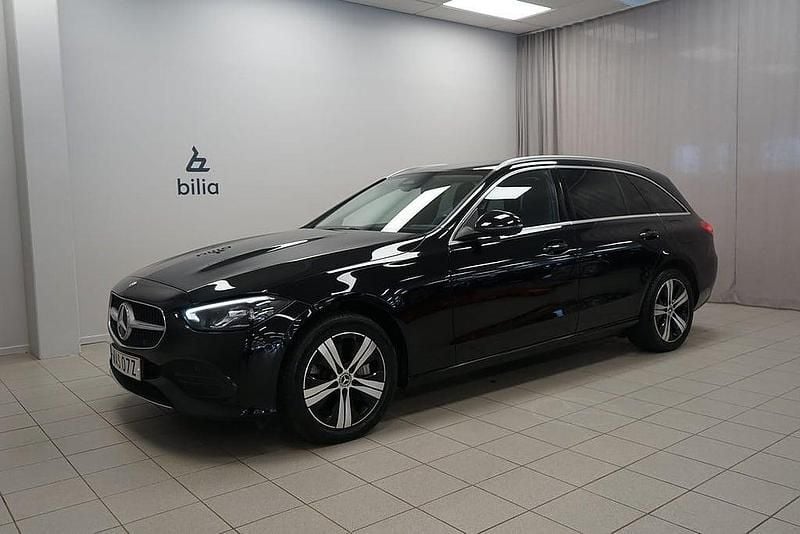 Begagnad Mercedes C300e 204 HK (150 kW) 2023 Svart Kombi