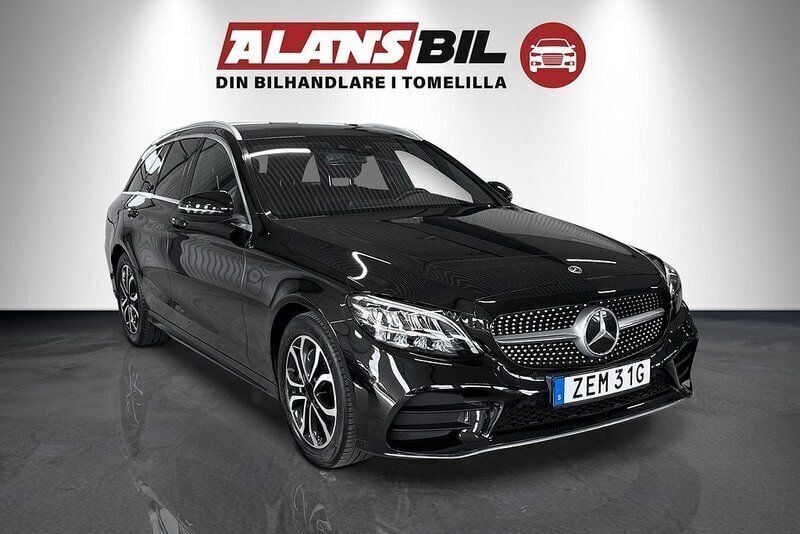 Svart Begagnad 2020 Mercedes C200 AMG line Kombi | 289 000 kr (Superpris) - Bild 1/4