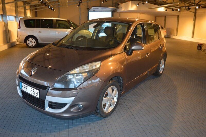 Brun Begagnad 2010 Renault Scénic III Minibuss | 44 900 kr - Bild 1/4