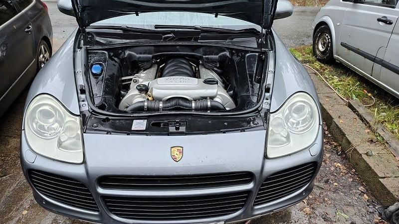 Begagnad Porsche Cayenne Turbo 500 HK (367 kW) 2005 SUV