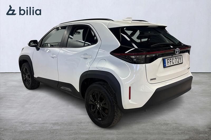 Begagnad Toyota Yaris Hybrid Active 117 HK (86 kW) 2022 Vit