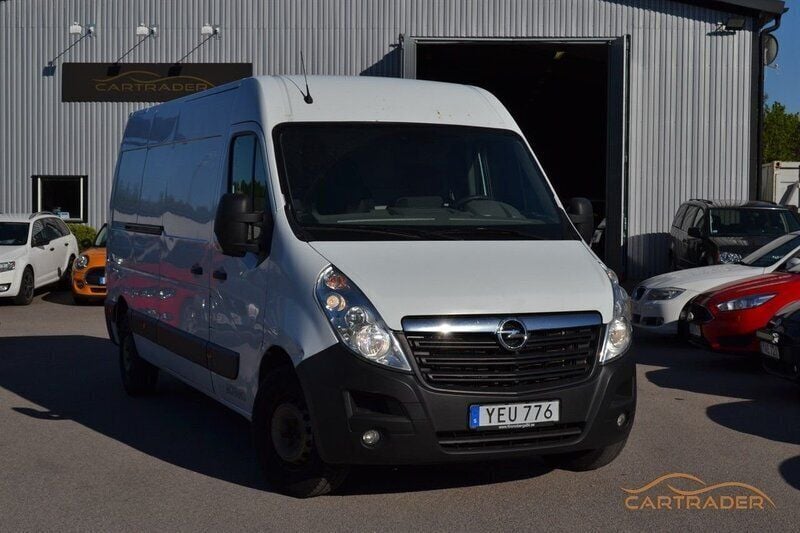 Vit Begagnad 2017 Opel Movano Van | 99 000 kr (Bra pris) - Bild 1/4