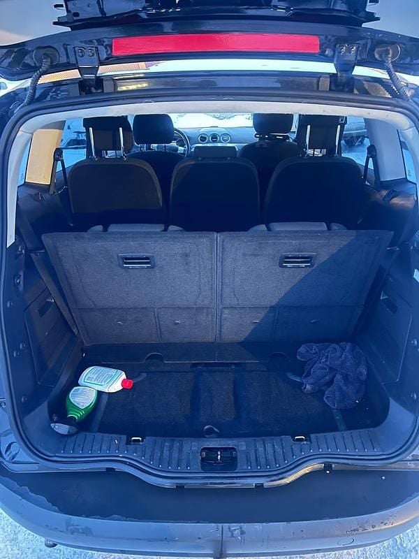 Begagnad Ford S-MAX S 145 HK (106 kW) 2009 Minibuss