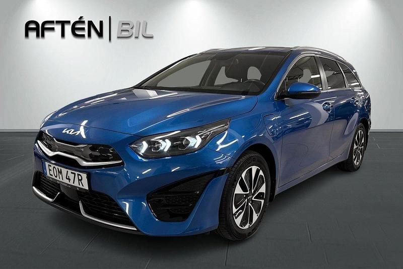 Blå Begagnad 2022 Kia Ceed Sportswagon Advance Kombi | 239 800 kr (Marknadspris) - Bild 1/3
