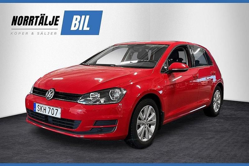Röd Begagnad 2014 VW Golf VII Halvkombi | 129 900 kr (Marknadspris) - Bild 1/3