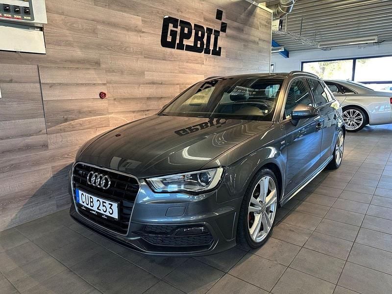 Grå Begagnad 2013 Audi A3 Sportback S-Line Halvkombi | 129 000 kr (Lite dyr) - Bild 1/4