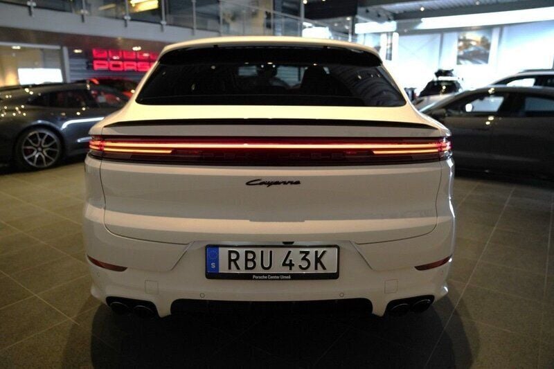 Begagnad Porsche Cayenne 471 HK (346 kW) 2025 Vit SUV