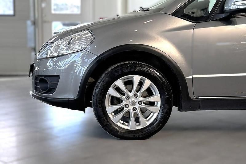 Begagnad Suzuki SX4 120 HK (88 kW) 2014 Grå Halvkombi