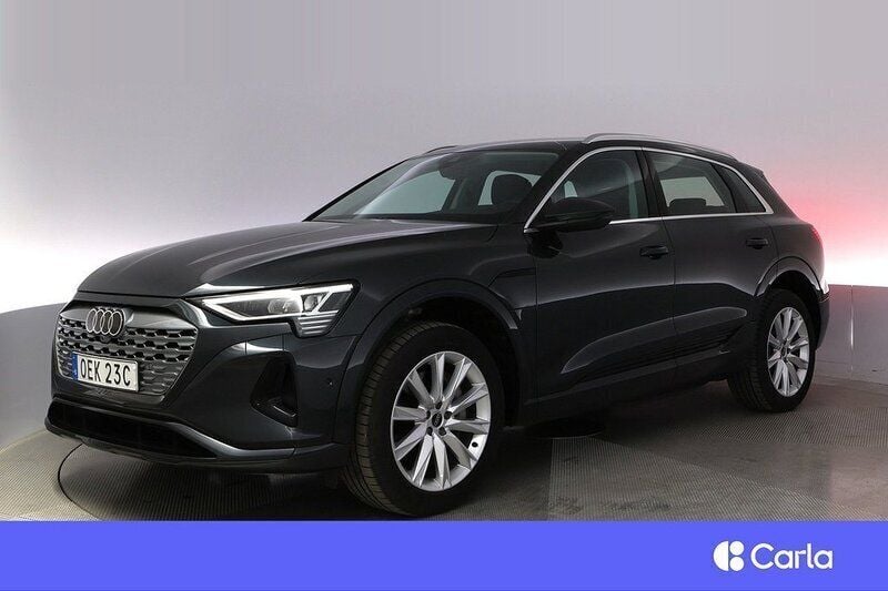 Null Begagnad 2023 Audi Q8 e-tron Proline SUV | 636 900 kr (Superpris) - Bild 1/4