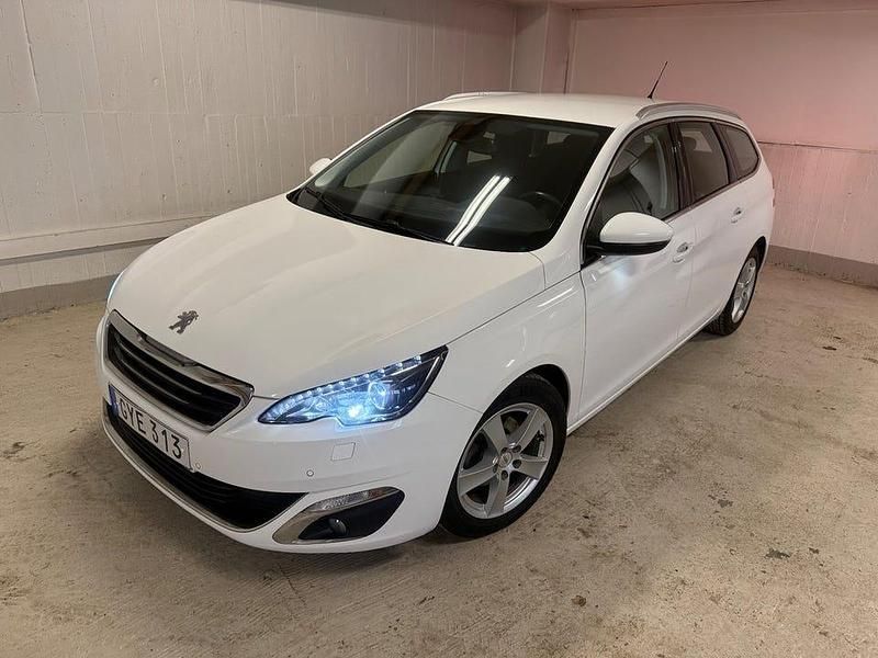 Begagnad Peugeot 308 Allure 120 HK (88 kW) 2016 Okänd Kombi