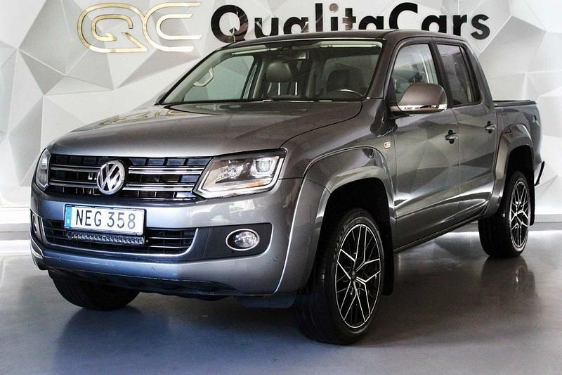 Grå Begagnad 2016 VW Amarok Highline Pickup | 239 900 kr (Lite dyr) - Bild 1/4