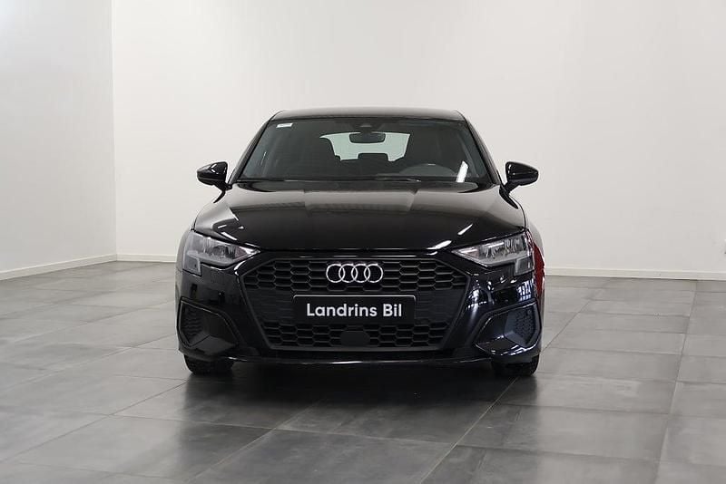 Begagnad Audi A3 Sportback 150 HK (110 kW) 2021 Svart Halvkombi