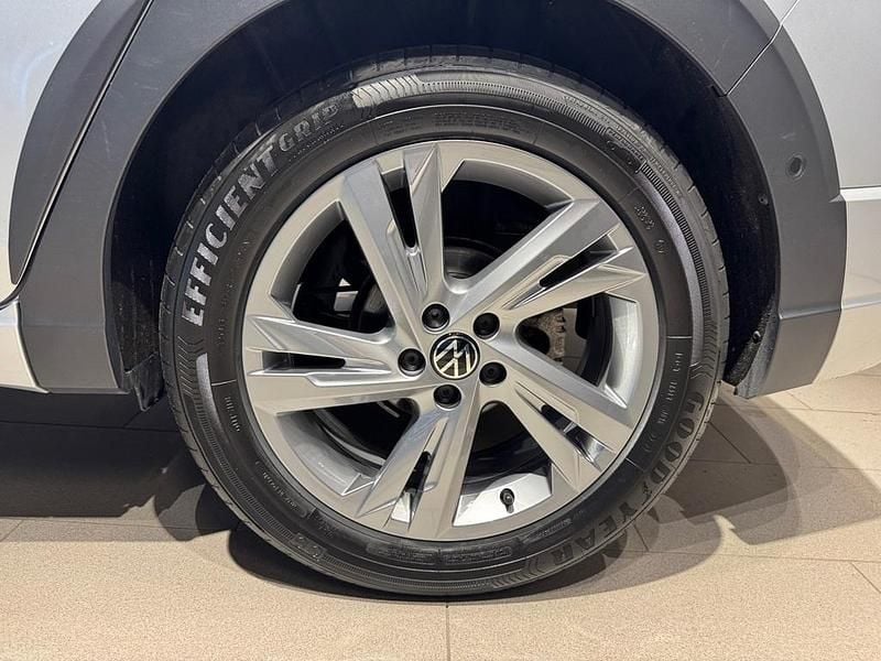 Begagnad VW Taigo 112 HK (82 kW) 2024 Silver SUV