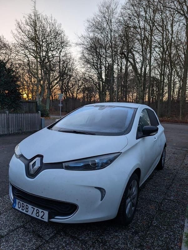 Begagnad 2016 Renault Zoe Halvkombi | 65 000 kr (Superpris) - Bild 1/4