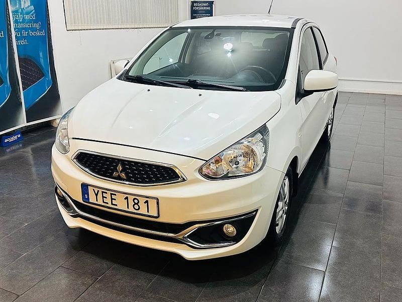 Begagnad Mitsubishi Space Star 80 HK (58 kW) 2016 Vit Halvkombi