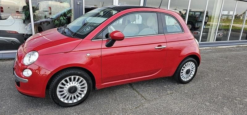 Röd Begagnad 2013 Fiat 500 Lounge Halvkombi | 79 900 kr (Lite dyr) - Bild 1/4