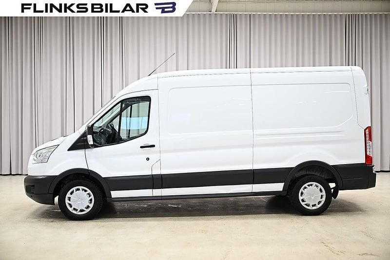 Vit Begagnad 2018 Ford Transit Pickup | 198 750 kr (Marknadspris) - Bild 1/4