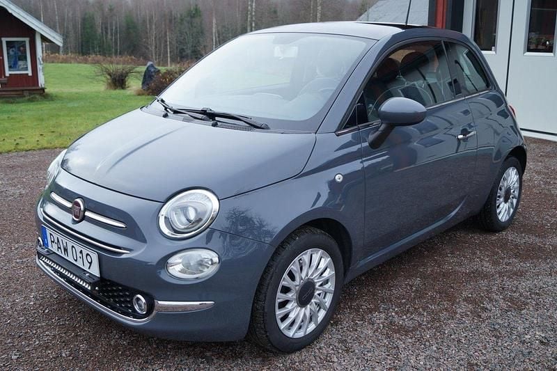 Grå Begagnad 2017 Fiat 500 Lounge Halvkombi | 84 000 kr (Marknadspris) - Bild 1/4