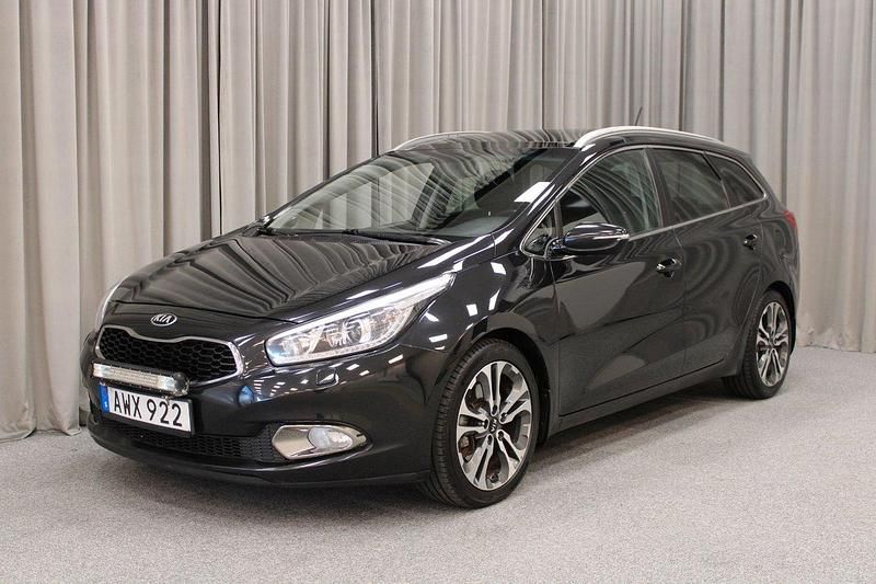 Svart Begagnad 2015 Kia Ceed Sportswagon Kombi | 59 900 kr (Marknadspris) - Bild 1/4