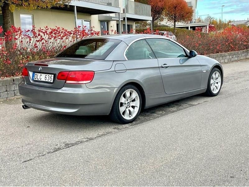 Begagnad BMW 320 170 HK (125 kW) 2007