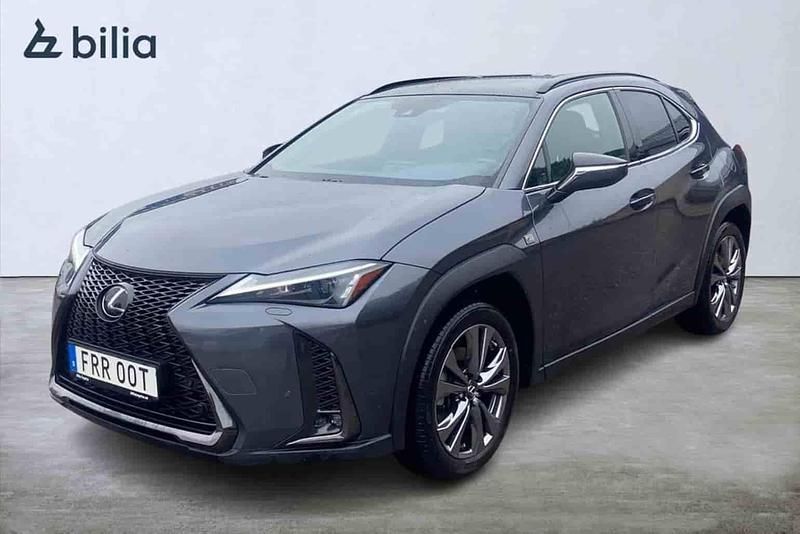 Grå Begagnad 2022 Lexus UX 250h Sport Design Packet SUV | 314 900 kr - Bild 1/1