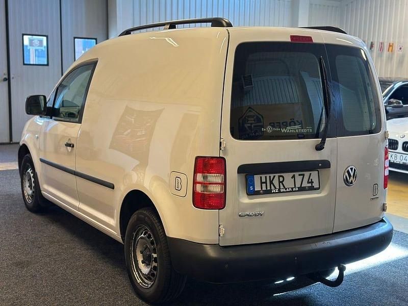 Begagnad VW Caddy 109 HK (80 kW) 2015 Vit Minibuss