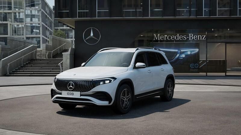 Vit Ny 2024 Mercedes EQB300 AMG SUV | 625 600 kr - Bild 1/4