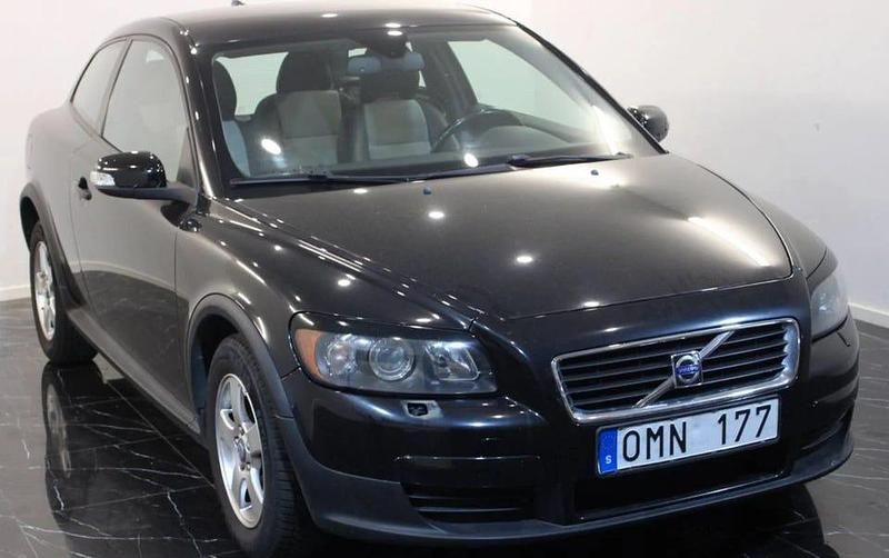 Svart Begagnad 2008 Volvo C30 Halvkombi | 32 000 kr (Marknadspris) - Bild 1/4