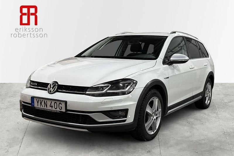 Vit Begagnad 2020 VW Golf Alltrack Kombi | 239 900 kr (Marknadspris) - Bild 1/4