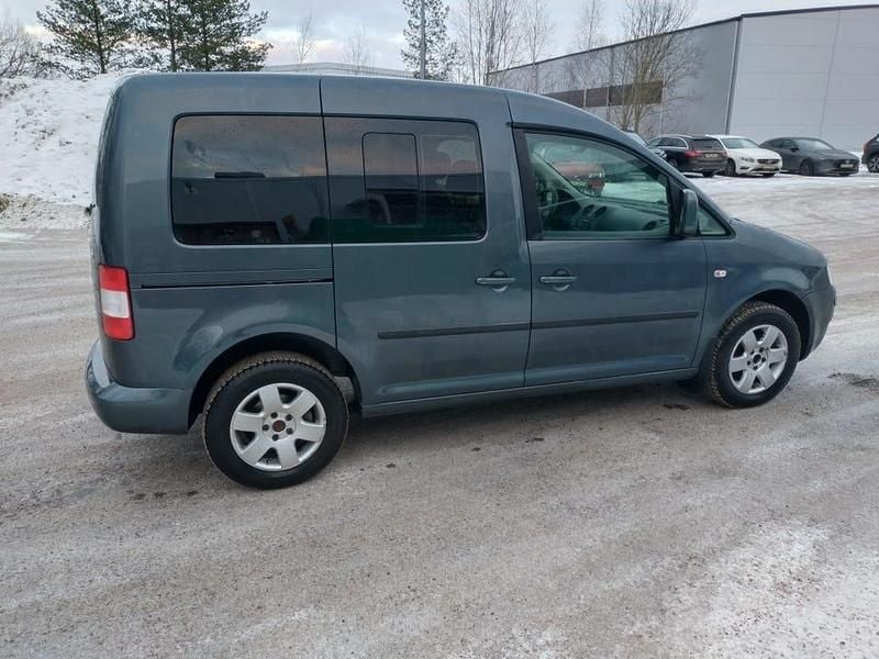 Begagnad VW Caddy Life 2009 Minibuss