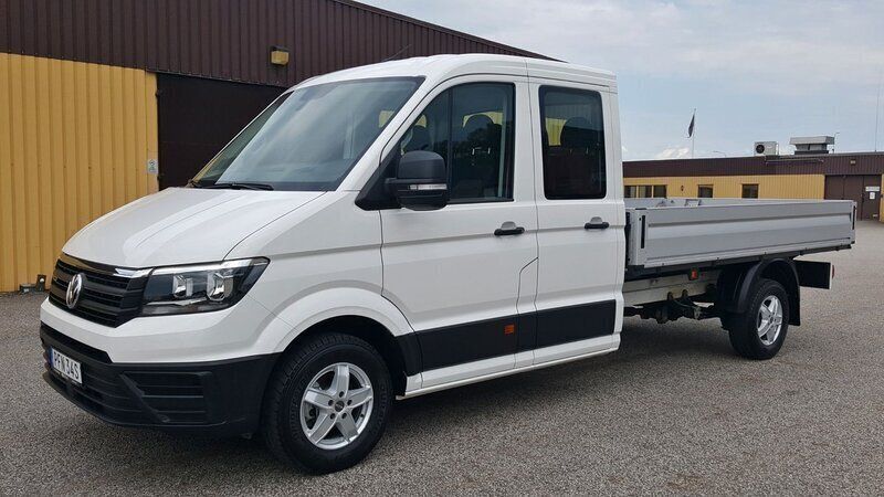 Vit Begagnad 2023 VW Crafter Van | 719 000 kr - Bild 1/4